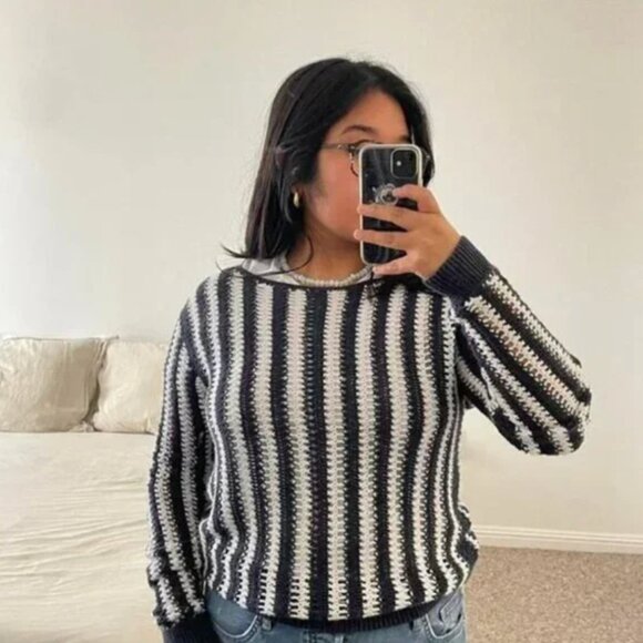Theory Crochet Striped Sweater (sz L) - Picture 3 of 8